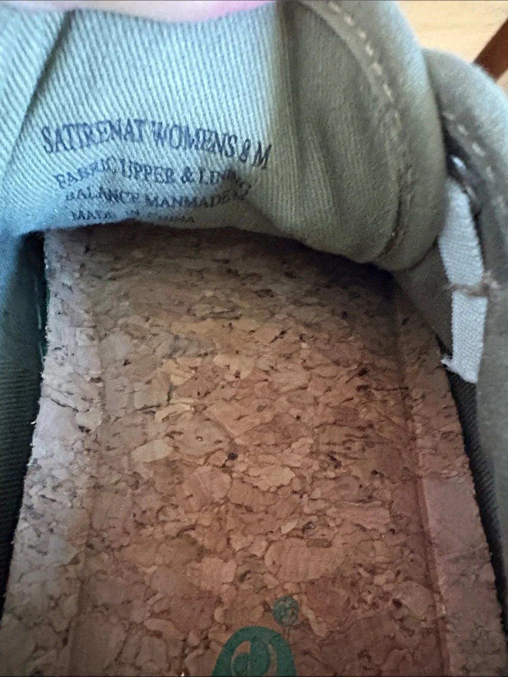 Simple Tan Cork-Textured Insole Casual Slip On Sneakers Size 8
